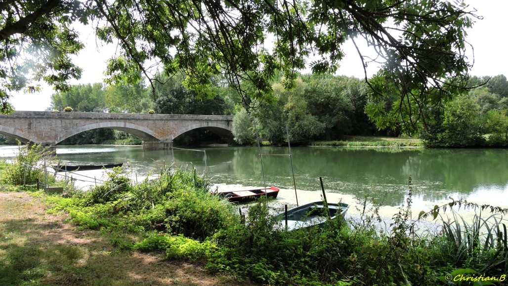Le pont de Seiches sur le loir